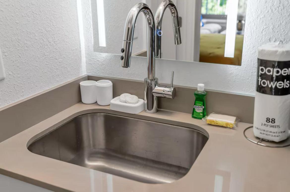 The Irlo Hotel Kissimmee Bagian luar foto