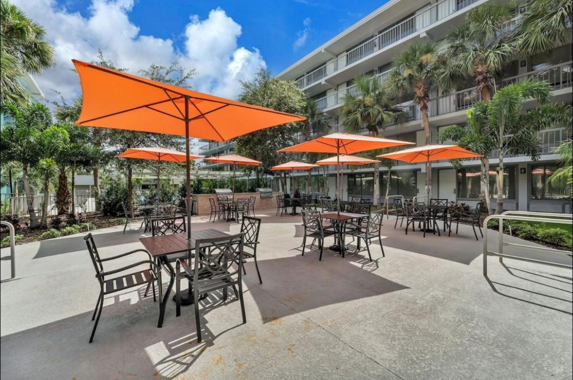 The Irlo Hotel Kissimmee Bagian luar foto